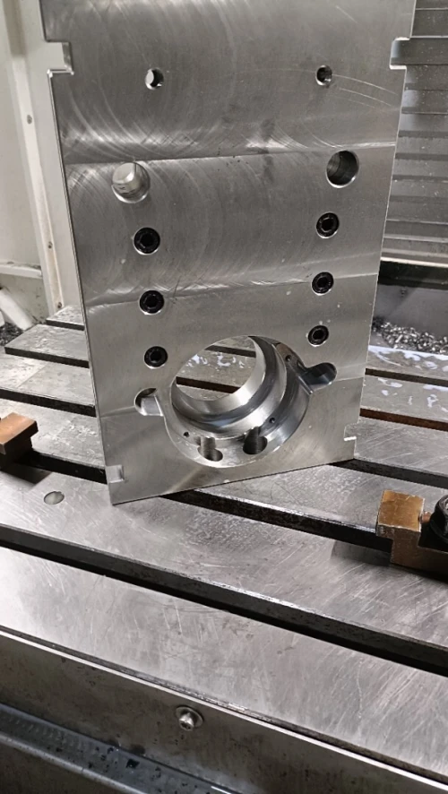 Moule pour l'injection du Piston CONTI