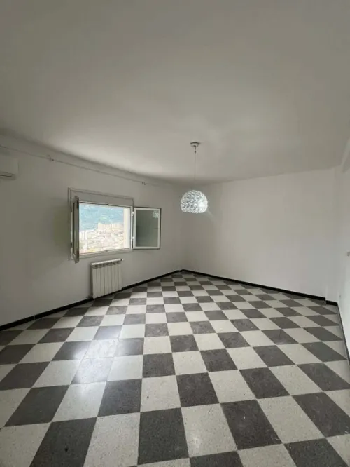 Vente Appartement F5 Annaba Annaba