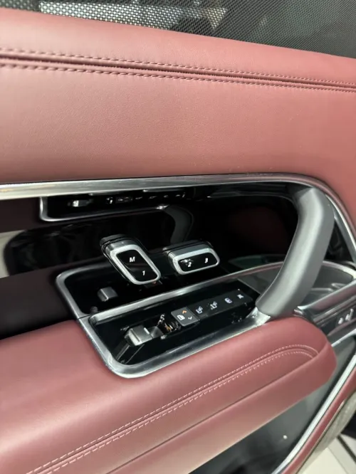 Land Rover Vogue 2025 Autobiography