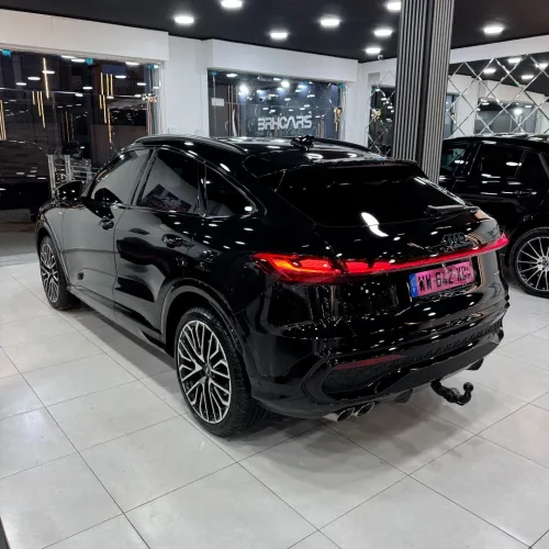 Audi Q5 2026 S line Quattro