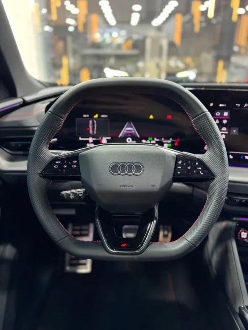 Audi Q5 2026 S line Quattro