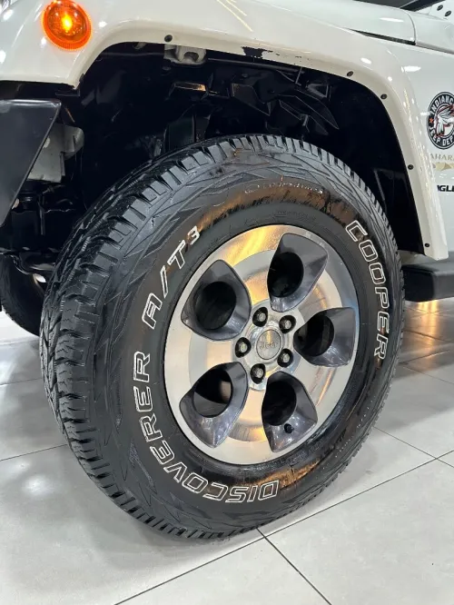 Jeep Wrangler 2013 Sahara