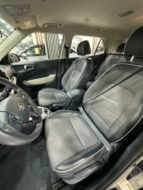 Hyundai Venue  2023 Full options