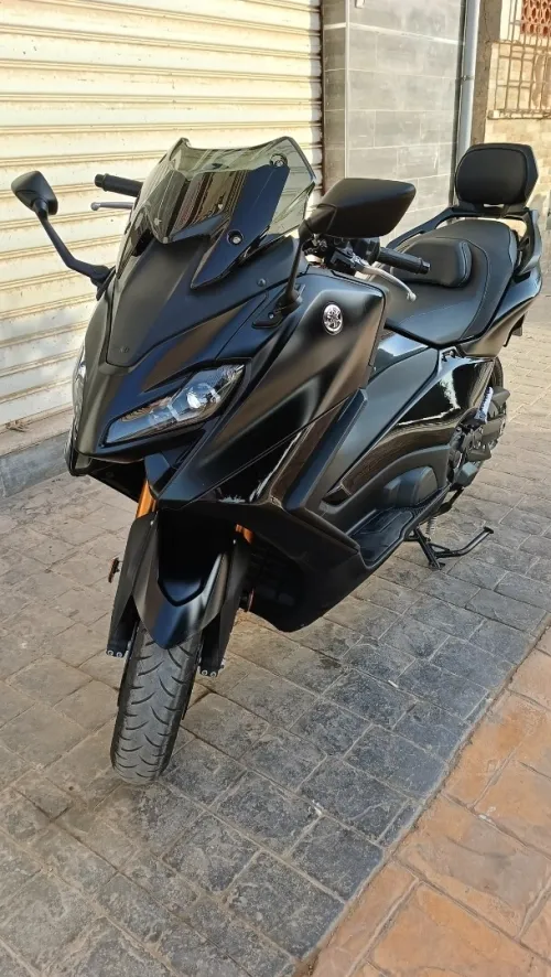 Yamaha T max 562 2023