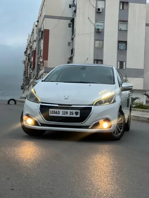 Peugeot 208 2019 Allure