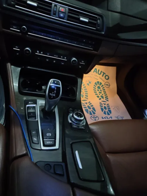 BMW F10 520D 2011 