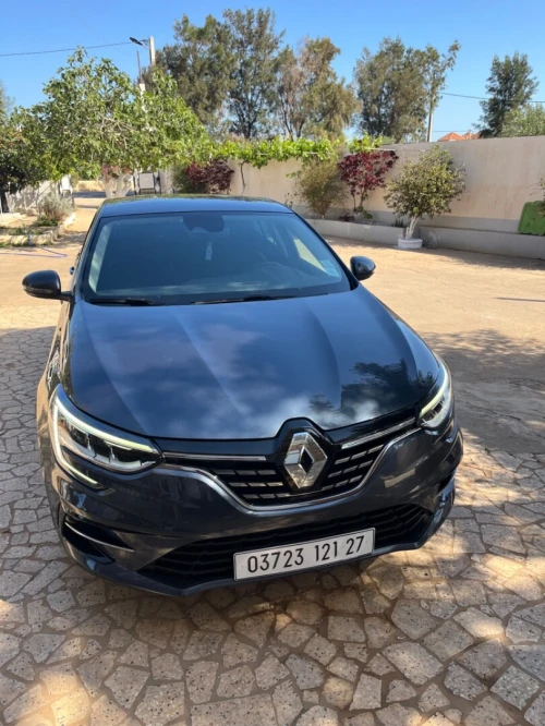 Renault Megane 4  2021 Itens
