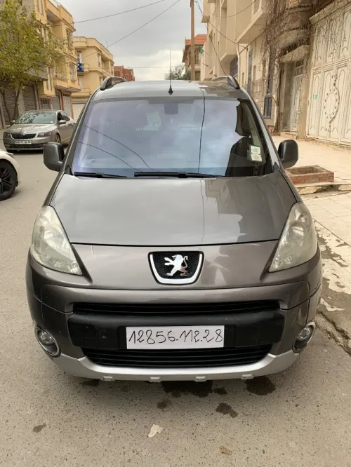 Peugeot Partner 2012 Tepee Outdoor