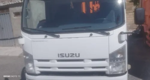 Isuzu NPR 2014