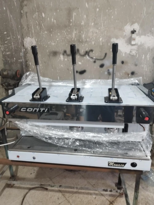 machine à café à 3 bras 
