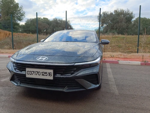 Hyundai Elantra 2025 Luxury