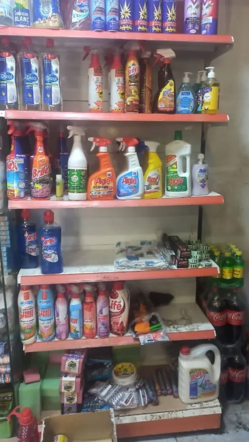 Frigo et des etagere