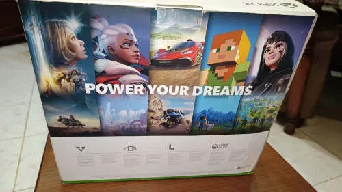 Xbox série s 2025 + game passe 3mois gratuit 
