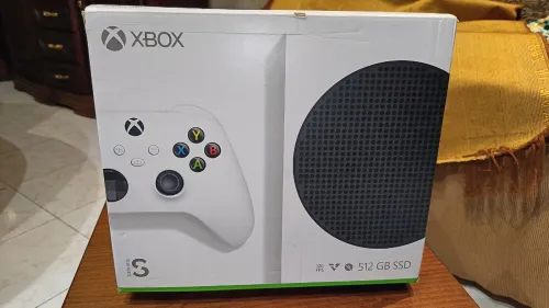 Xbox série s 2025 + game passe 3mois gratuit 