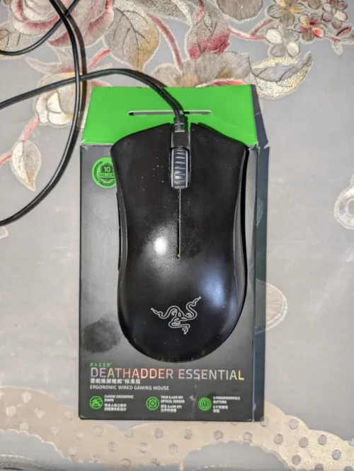 razer deathadder essential
