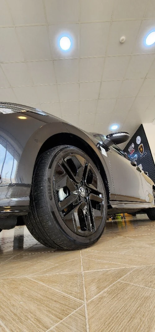 Volkswagen Golf 8 2026 R Black Edition 