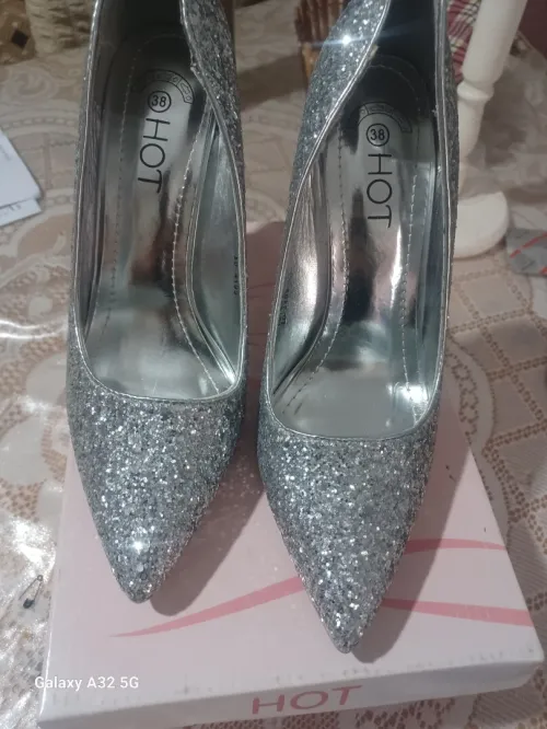 CHAUSSURES FEMMES ETAT NEUF