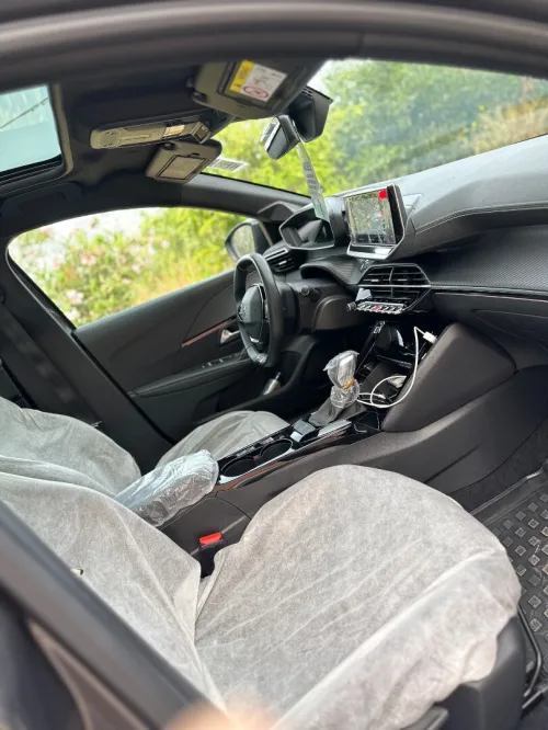 Peugeot 208 2023 GT