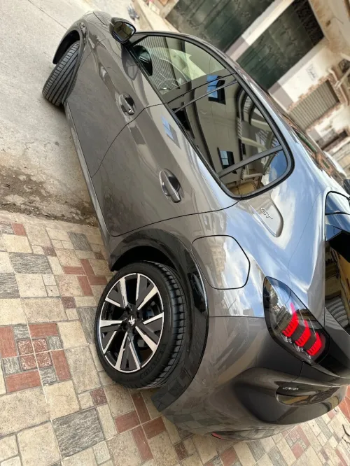 Peugeot 208 2023 GT