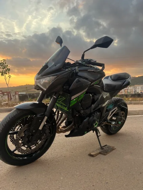Kawazaki Z800 2016