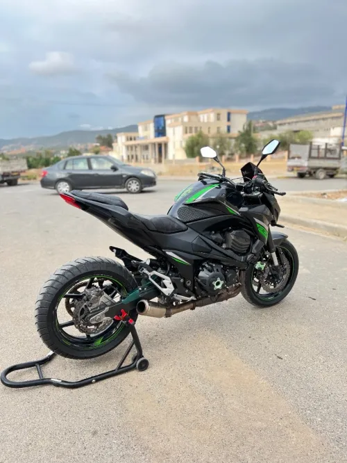 Kawazaki Z800r 2016