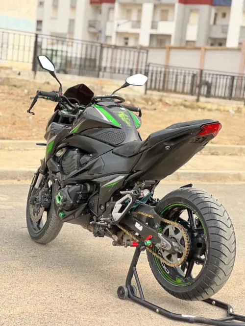 Kawazaki Z800r 2016