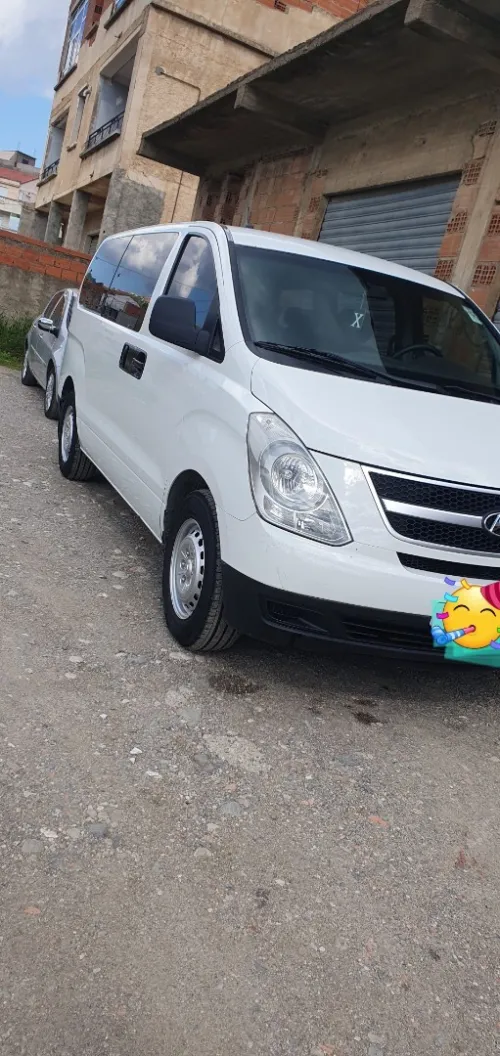 Hyundai H1 