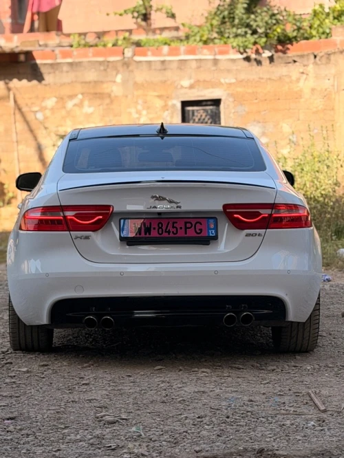 Jaguar Xe 2018 R dynamic