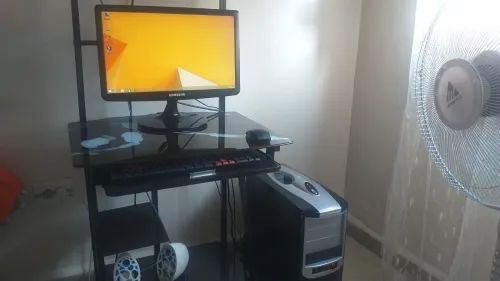 Pc bureau avec table 