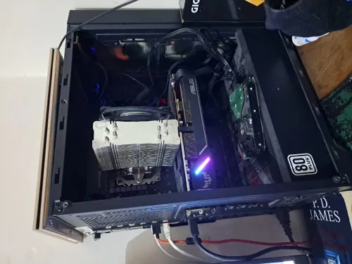 Pc i7 9700 rx 5600xt