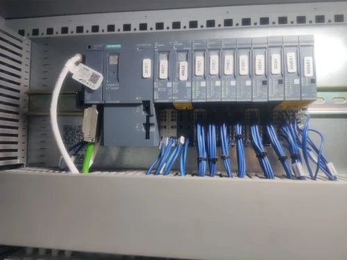 Etude, réalisation, réparation armoires électriques