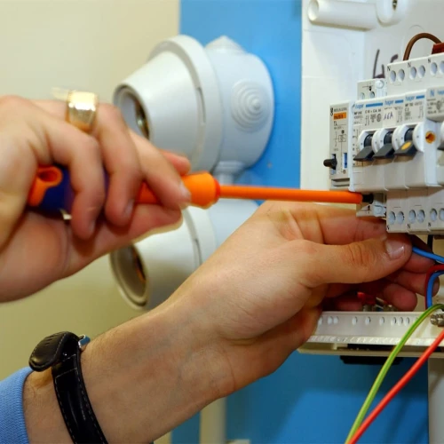 Electricien Bâtiment à Domicile 07//99//77//75//20