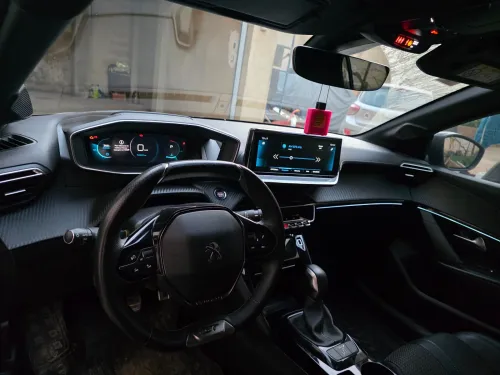 Peugeot 208 2023 GT
