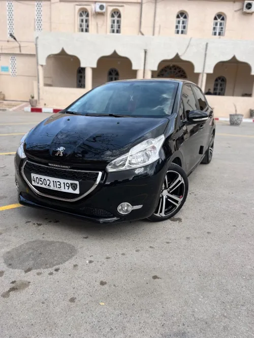 Peugeot 208 2013 