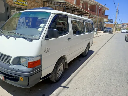 Toyota Hiace 2002