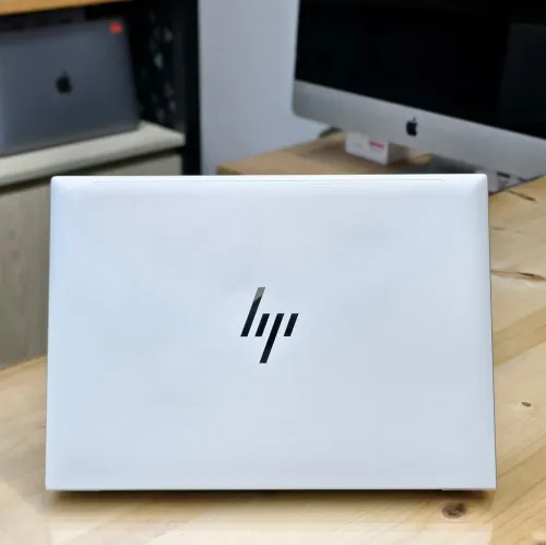 HP EliteBook 845 g10 Ryzen 7 Pro 7840U 32ram 512ssd 14" Tactile