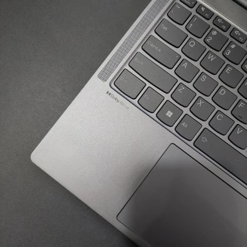 Lenovo IdeaPad Oled / Ryzen 7 (intel Ultra 9) 32G/1tb