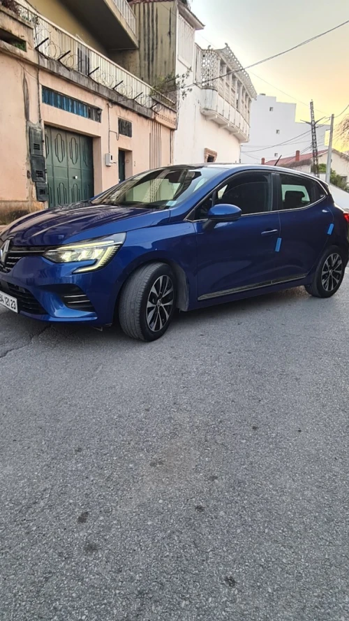 Renault Clio5 2021 E-tech