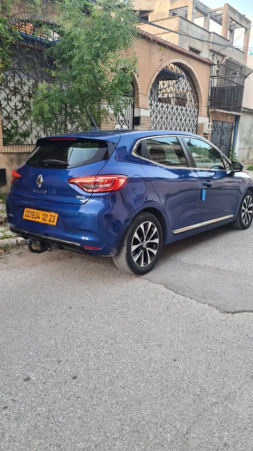 Renault Clio5 2021 E-tech