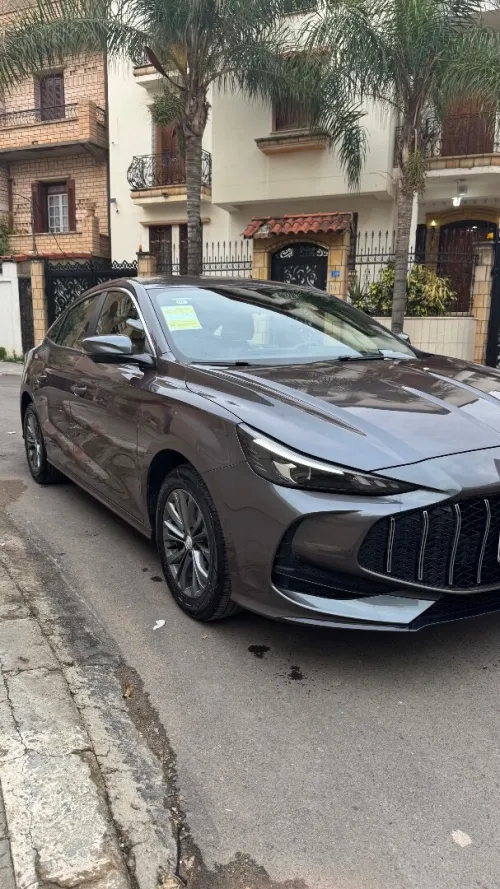 MG MG5 2025 Luxury