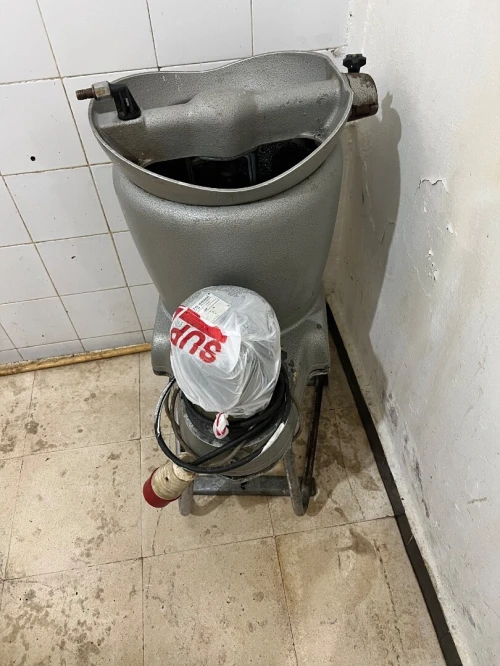 Éplucheuse de pommes de terre 