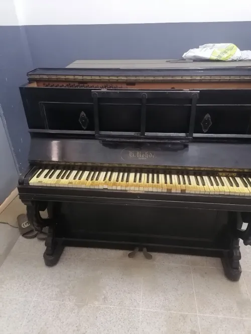 Piano vertical ou droit