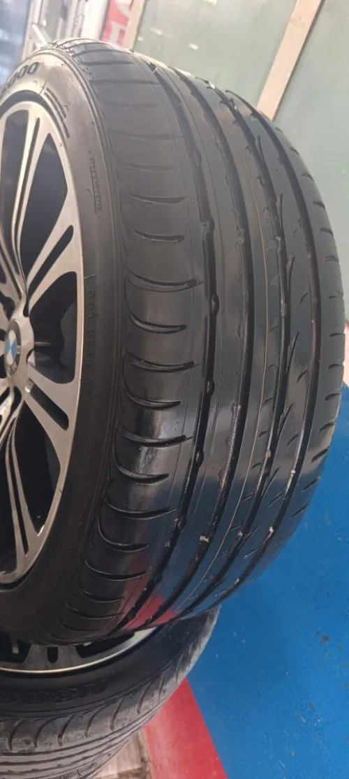 jantes avec pneus NEXEN  BMW par 19 état 9/10s