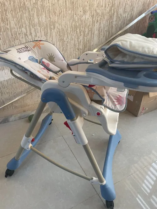 Chaise haute bébé Pingouin