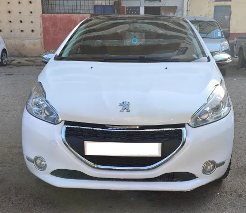 Peugeot 208 2014 Allure