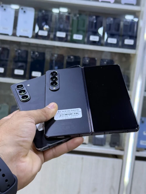 Samsung Samsung Galaxy Z Fold 4 + fold 5