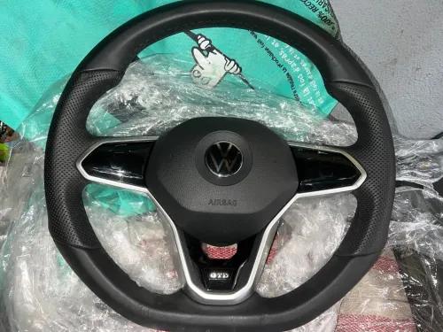 Golf 8 Volant golf 8
