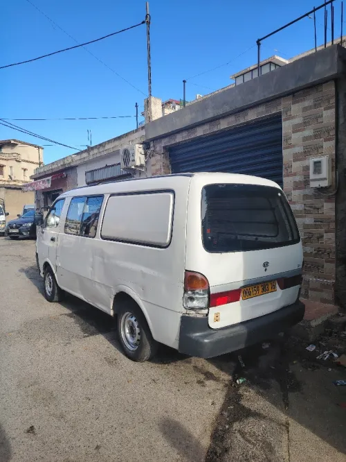 Kia Pregio 2003