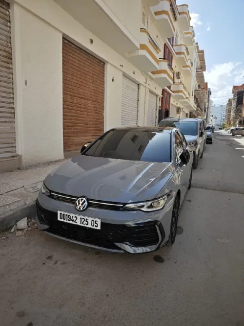 Volkswagen Golf 8.5 2025 R-Line