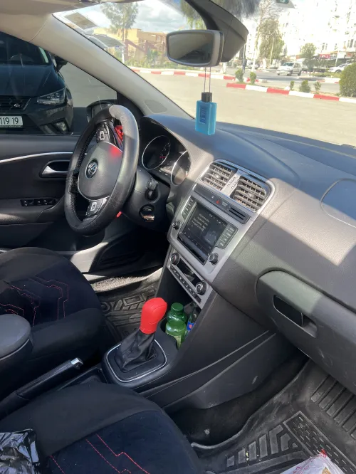 Volkswagen Polo 2015 Carat